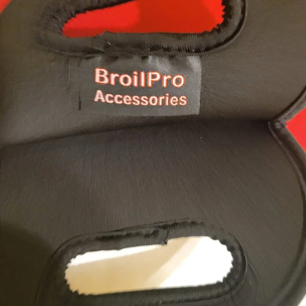 BroilPro Accessories, Wine & Carrier Totes, Red & Black Pair